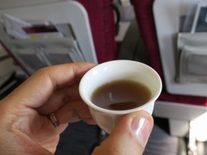 qr1016-first-doh2dxb-017